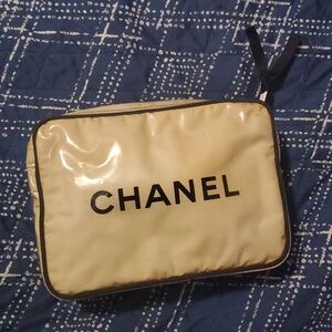 90s Vintage CHANEL Cosmetic & Toiletry Pouch Bag